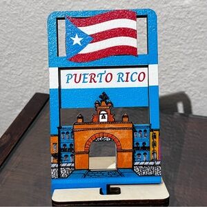 Puerto Rico Themed Cellular Mobile Wood Stand